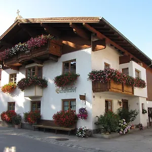 Schusterhof Apartment